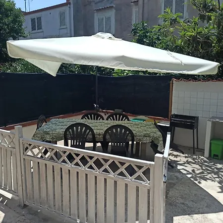 Feriehus A Casa Di Nonna Maria *